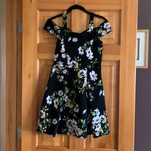 Soprano black floral print dress